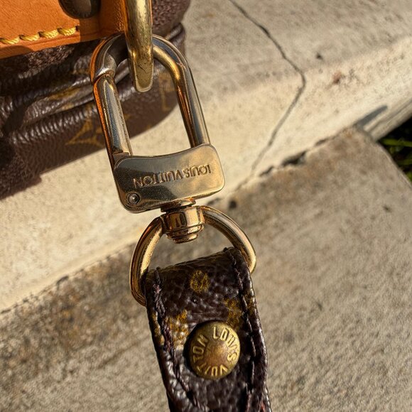 Louis Vuitton Monogram Sac Souple 54 Travel Garment Bag - Picture 9 of 14